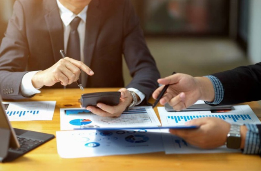 Hầu hết những người trung tuổi mắc nợ cao đều mất kết nối quan hệ, cạn kiệt nguồn lực khởi nghiệp. (Ảnh: ITN) 2-hau-het-nhung-nguoi-trung-tuoi.jpg