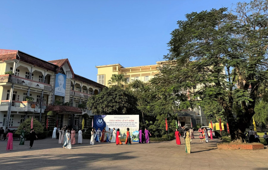 Trường CĐ Sư phạm Hòa Bình.