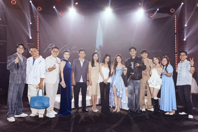 Hương Tràm và các khách mời tại sự kiện