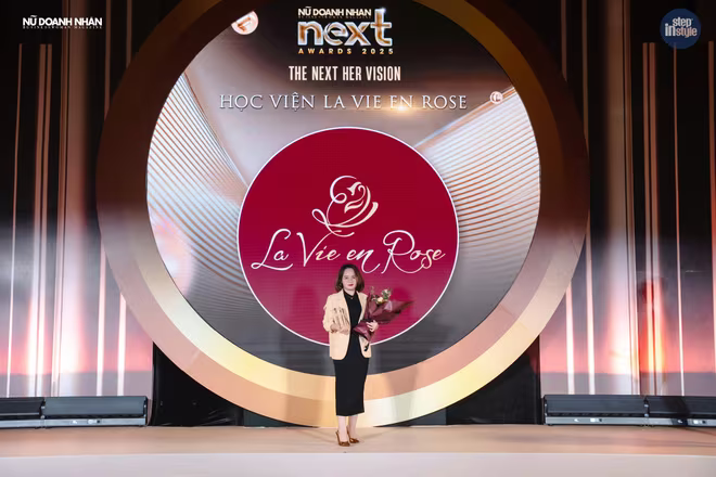 Đại diện Học viện "Cuộc sống Tươi đẹp" nhận giải tại Her Vision – Next Awards 2025 Đại diện Học viện "Cuộc sống Tươi đẹp" nhận giải tại Her Vision – Next Awards 2025