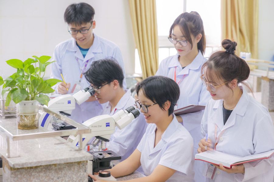 Trường ĐH Sư phạm Hà Nội 2 không ngừng mở rộng quy mô và nâng cao chất lượng đào tạo sau đại học. hvtv0068.jpg