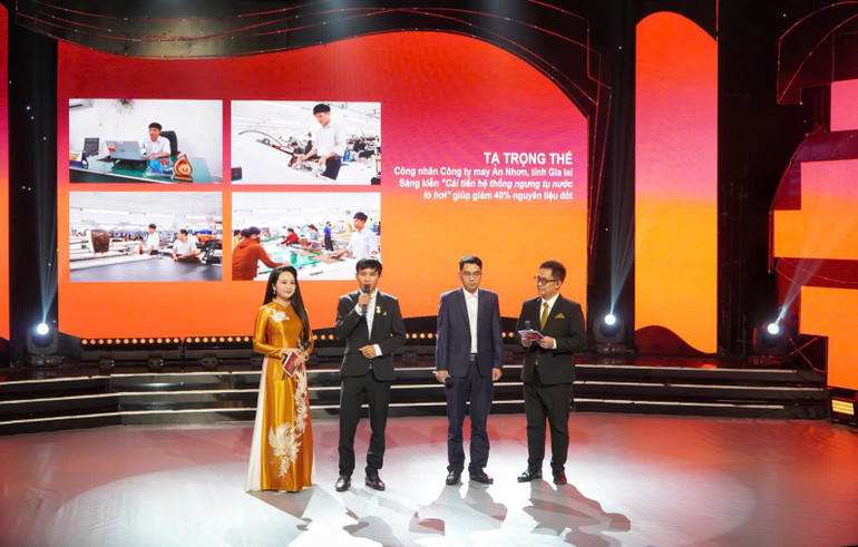 Giao lưu chia sẻ kinh nghiệm giữa các điển hình tiêu biểu trong chương trình