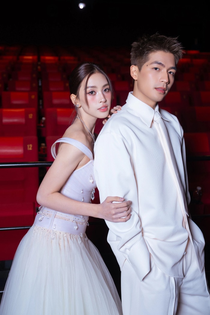 Tiểu Vy từng phủ nhận chuyện hẹn hò với Quốc Anh.