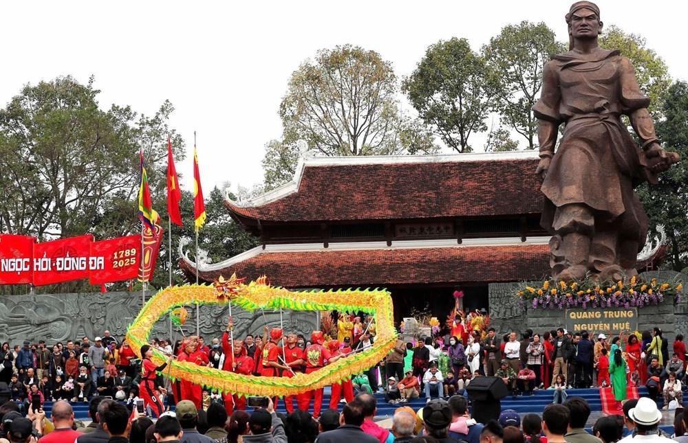 Tăng cường tuyên truyền các hoạt động mừng Đảng, mừng Xuân dịp Tết Nguyên đán - ảnh 1