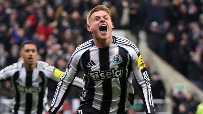 Harvey Barnes ghi bàn phút 90+12 mang về chiến thắng khó tin cho Newcastle new.jpg