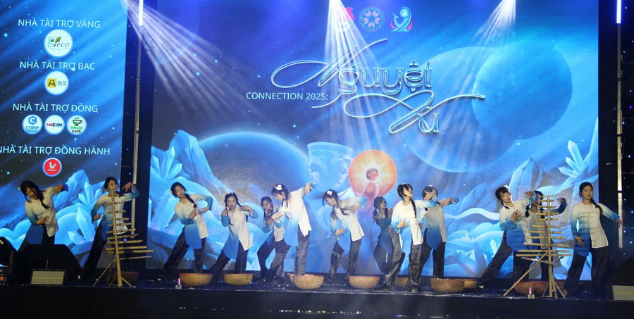 Chương trình văn nghệ chào tân sinh viên img-5961.jpg