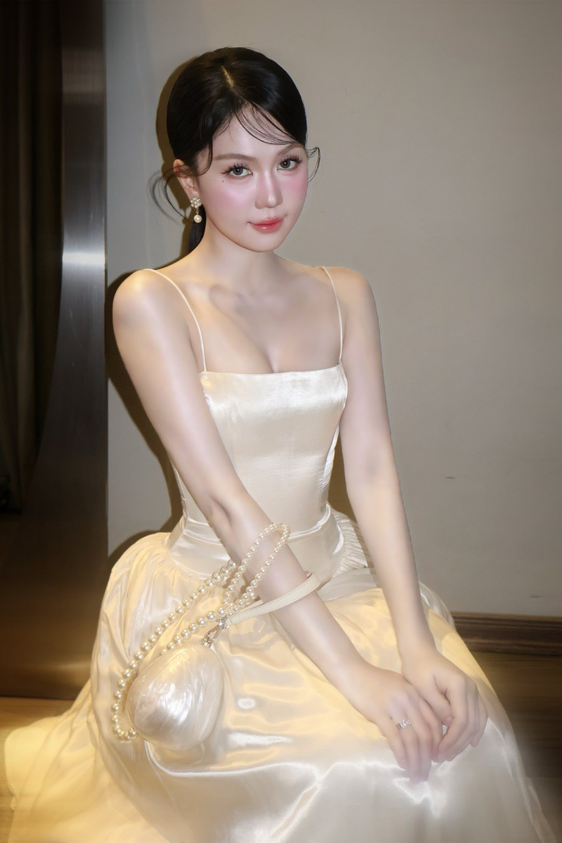ngoc-trinh-3.jpg