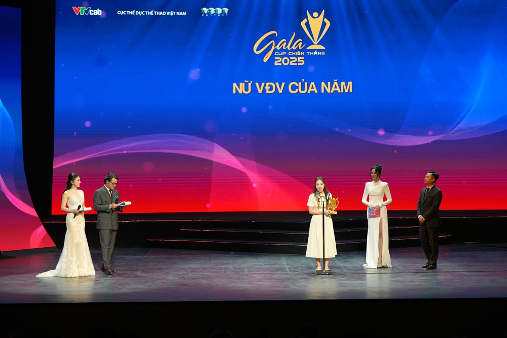 Đình Bắc và U22 Việt Nam được vinh danh tại Cúp Chiến thắng 2025 - ảnh 5