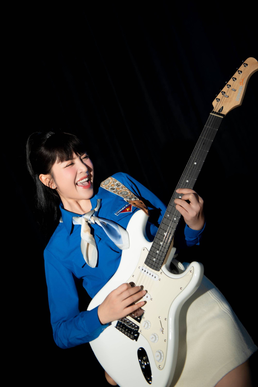 Nguyễn Duyên Quỳnh bắt tay nhạc sĩ Nguyễn Văn Chung, lan tỏa năng lượng tích cực trong "Thanh niên Việt" ảnh 2 01-15.jpg