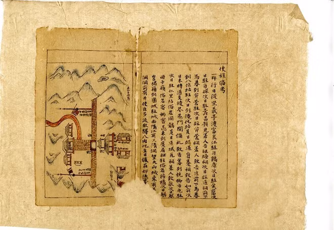 Di sản “Hoàng hoa sứ trình đồ” là cuốn sách cổ được sao chép vào năm 1887 từ bản gốc do Thám hoa Nguyễn Huy Oánh biên soạn. vi-huong-cong-khiai-sang-van-phai-truong-luu-4.jpg