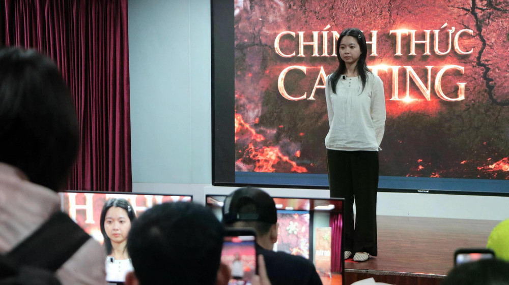 Lâm Thanh Mỹ để mặt mộc xuất hiện tại buổi casting. Ảnh: NSX datdo6.jpg