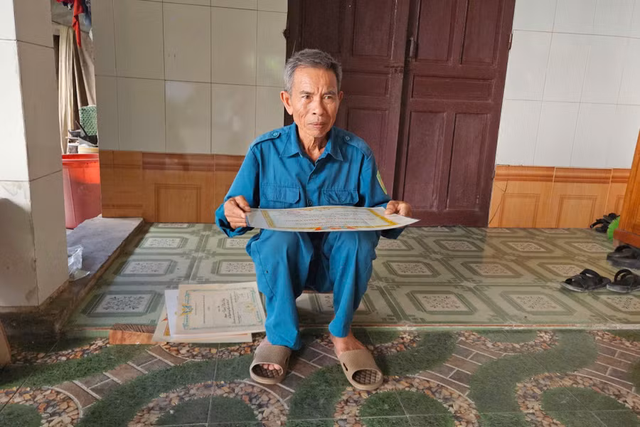 Người cựu binh kiên cường năm xưa, giờ lại gục ngã trước số phận của đứa con gái. 2.jpg