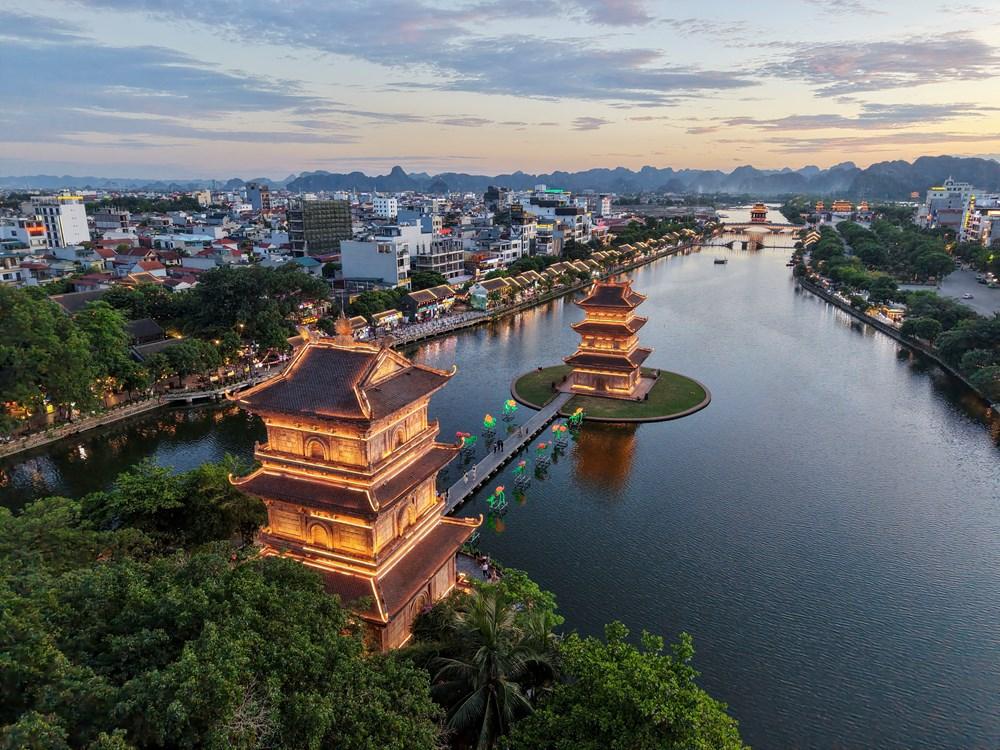 Ninh Bình: Điểm check-in siêu “hot” ngắm toàn cảnh Phố cổ Hoa Lư - ảnh 5