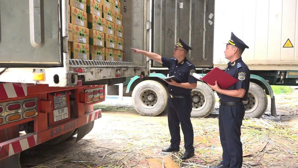 Thúc đẩy hoạt động xuất nhập khẩu, góp phần tạo động lực tăng trưởng kinh tế hai con số. Thúc đẩy hoạt động xuất nhập khẩu, góp phần tạo động lực tăng trưởng kinh tế hai con số.