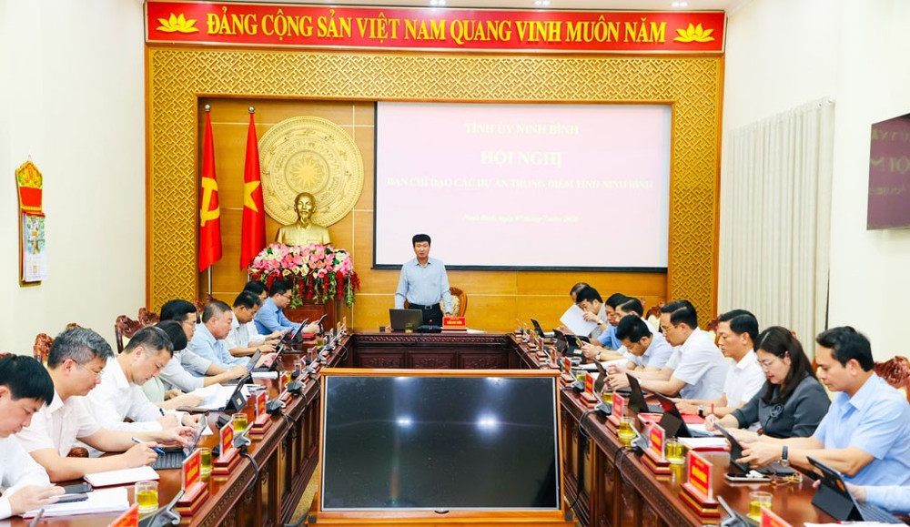 hoi-nghi.jpg