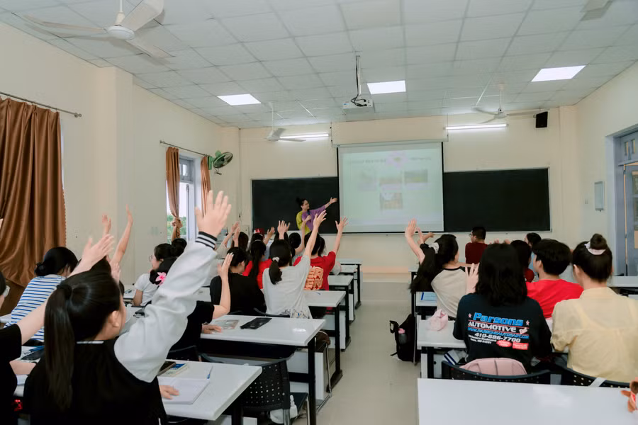 Chương trình đào tạo trình độ đại học và chương trình đào tạo bậc 6 có khối lượng tối thiểu 120 tín chỉ. dsc02620.jpg