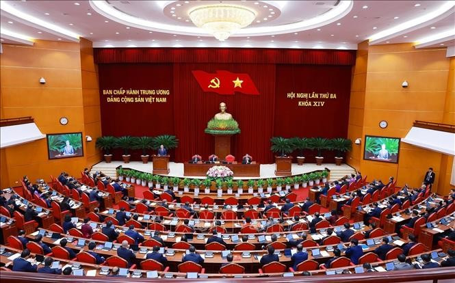 Phiên khai mạc Hội nghị lần thứ ba Ban Chấp hành Trung ương Đảng khoá XIV. Ảnh: Dương Giang/TTXVN Phiên khai mạc Hội nghị lần thứ ba Ban Chấp hành Trung ương Đảng khoá XIV. Ảnh: Dương Giang/TTXVN