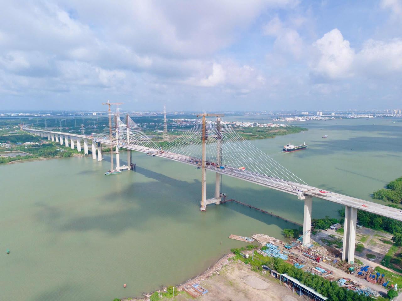 Cầu Phước Khánh đã đạt trên 95% khối lượng, dự kiến hoàn thành trong tháng 9/2026. Ảnh: DK