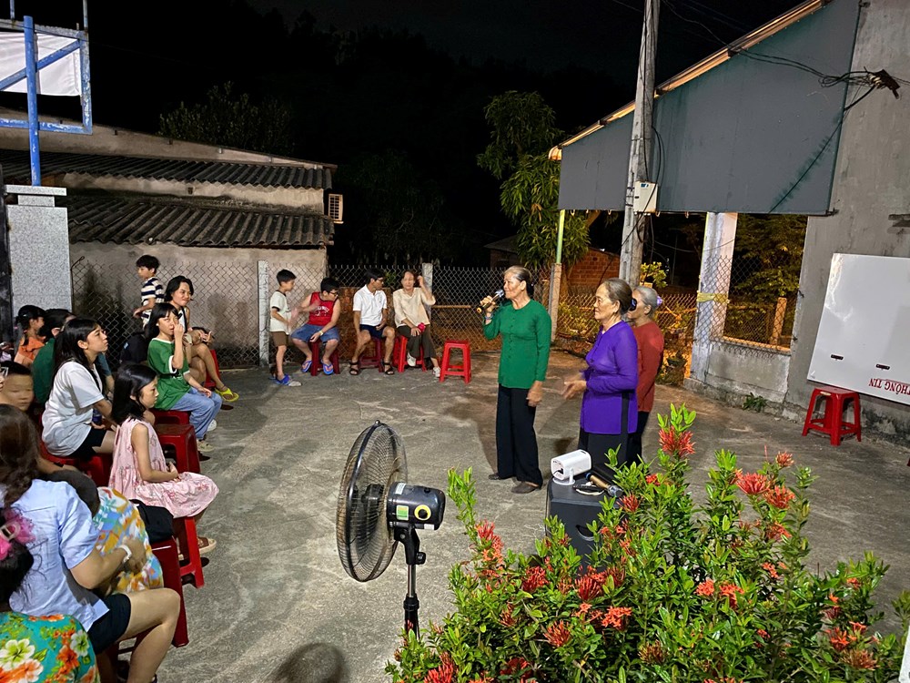 Bài chòi - “Đặc sản” níu chân du khách ở Gò Cỏ - ảnh 4