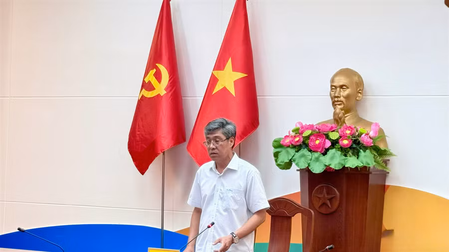 Phó Chủ tịch UBND tỉnh Lâm Đồng Nguyễn Minh chủ trì cuộc họp. 1786546946047-2287941898850028344-167460553727296682-9ec325cd55e4c79dd8556e6a728c1cb4-1049.jpg