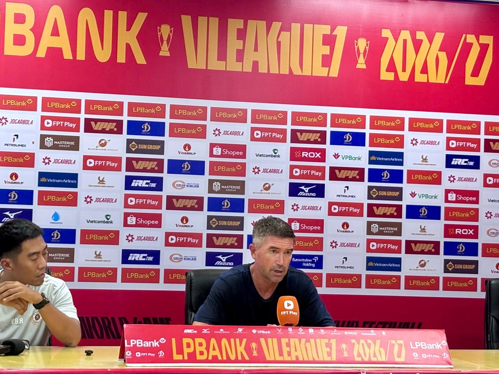 HLV Harry Kewell tiết lộ bí quyết giúp CLB Hà Nội đánh bại CAHN - ảnh 1