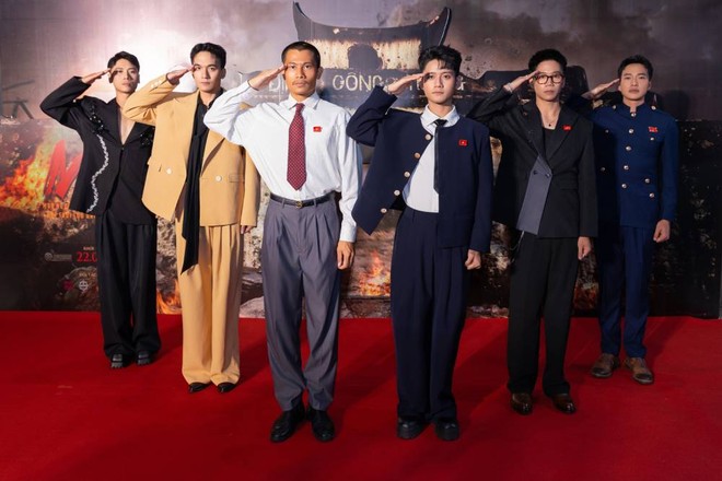 Dàn diễn viên của "Mưa đỏ"