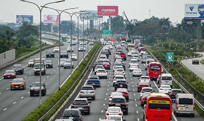 Nhà đầu tư phải làm rõ phương án huy động vốn mở rộng cao tốc Pháp Vân- Cầu Giẽ lên quy mô 10-12 làn xe Nhà đầu tư phải làm rõ phương án huy động vốn mở rộng cao tốc Pháp Vân- Cầu Giẽ lên quy mô 10-12 làn xe