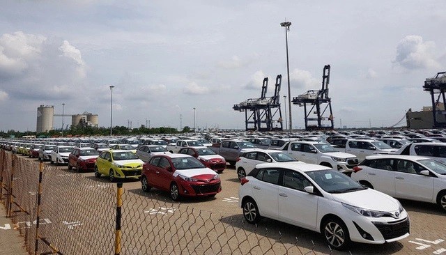 Nhập khẩu ô tô tăng mạnh trong vài năm trở lại đây Nhập khẩu ô tô tăng mạnh trong vài năm trở lại đây